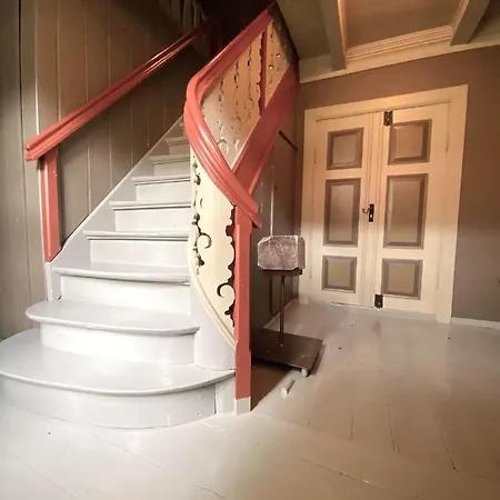 Svanoy Hovedgard Hotell Florø